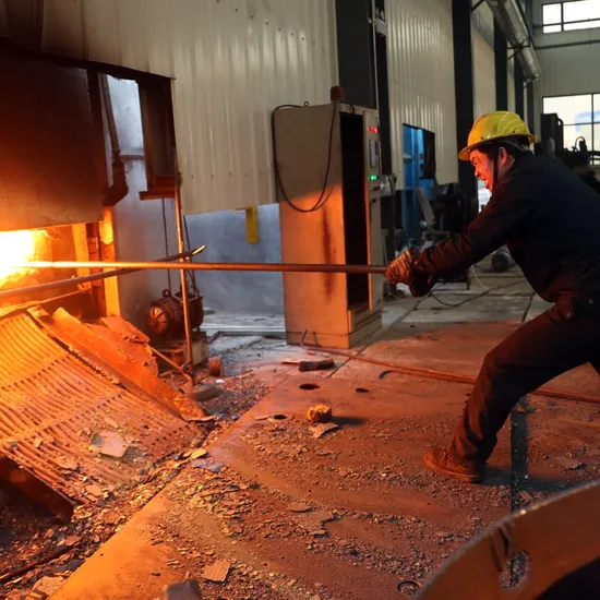 Service de forgeage OEM personnalisé de haute qualité en titane forgé en acier au carbone en acier inoxydable pièce forgée à chaud à froid à partir d'un marteau de forgeage pneumatique